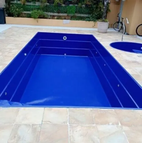 Pintura de piscina e manutenção