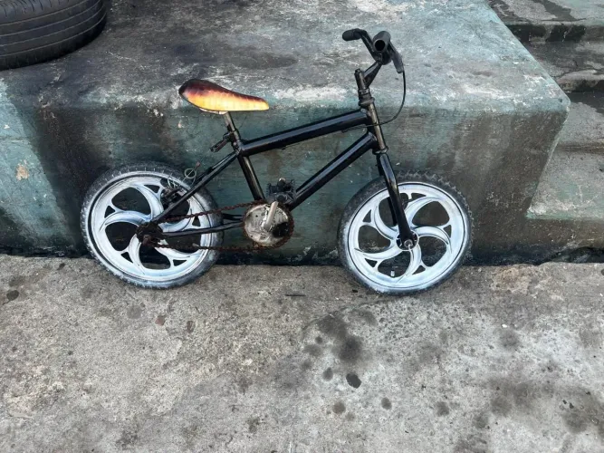 Bicicleta aro 16