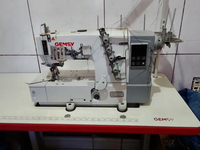 Máquina colarete nova direct drive.