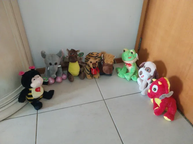 Pelucias com etiquetas novas marca tuka toys cada 28