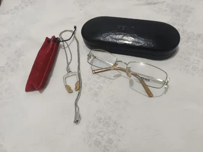 Óculos Fendi
