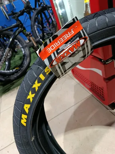 Pneu 26 maxxis hookworm 2.50