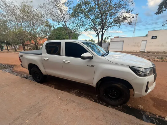 Toyota Hilux CD 4X4 2.8 Diesel Mec. 2022