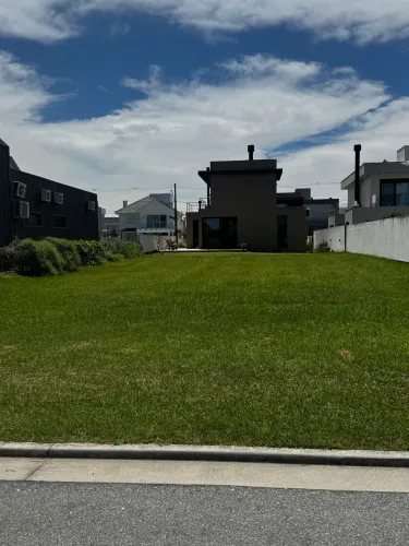 Lote Privilegiado Alphaville Pelotas - Frente ao Parque Linear