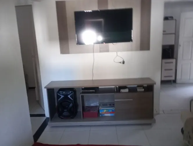 Vende-se um rak com painel