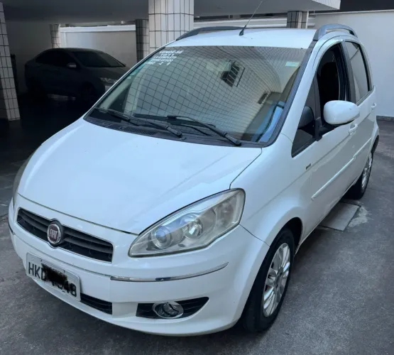 Fiat Idea Essence 1.6 Flex 16V 5P 2011