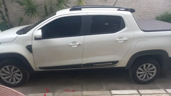 Fiat Strada Freedom 1.3 Flex 8V CD 2024