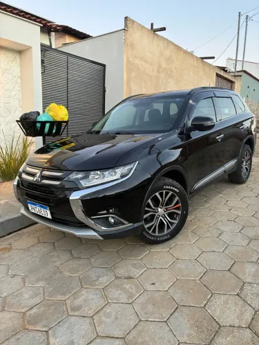 Mitsubishi Outlander 2.2 165cv Diesel Aut. 2016
