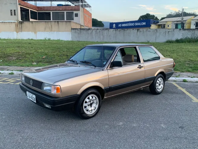 Volkswagen Voyage GL/ Special 1.6/ 1.8 (álcool) 1991