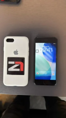 ? iPhone SE 128GB - Estado de Novo! ?