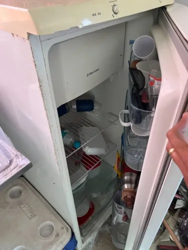 GELADEIRA (ELETROLUX) RE 26