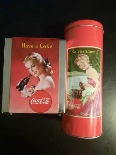 Kit Vintage porta guardanapo e porta canudo da Coca-Cola 