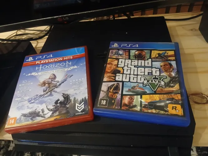 Ps4 PRÓ 1Tb 12 jogos um controle cx