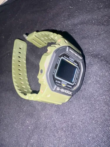 Relógio Casio G-Shock DW-5610SU-3DR Original - Verde Militar (Sem Bateria)