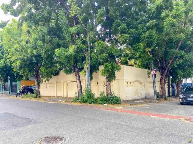 Casa duplex comercial ampla com 7 salas no Benfica