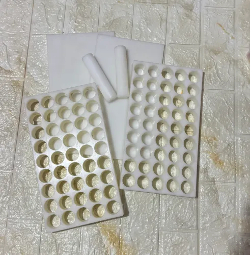 Placa porcionadora de brigadeiro, de brinde marcadores