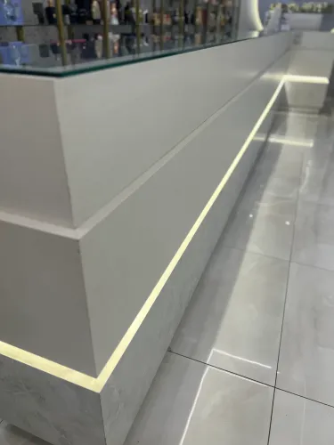 Balcão em MDF com Led