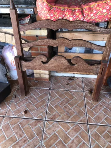 Cama de solteiro madeira maciça