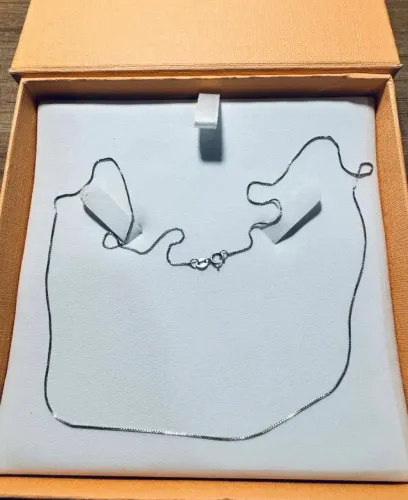 Colar ouro branco Vivara