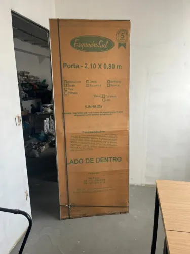 PORTA BASCULANTE ALUMINIO NOVA LACRADA 2,10 X 80