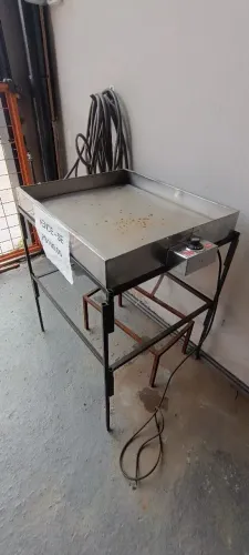 Vendo estufa para marmitas de 60 x 70cm 127v