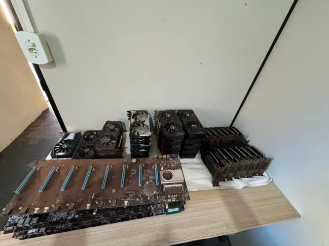 LOTE DE PLACAS DE VÍDEO - RTX / GTX - 32 UNIDADES