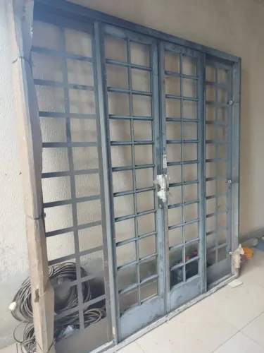 Vendo porta de correr nova
