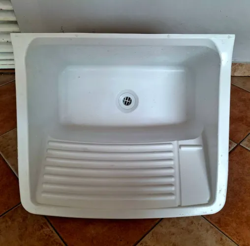 Tanque de plástico para lavar roupa 34L Astra