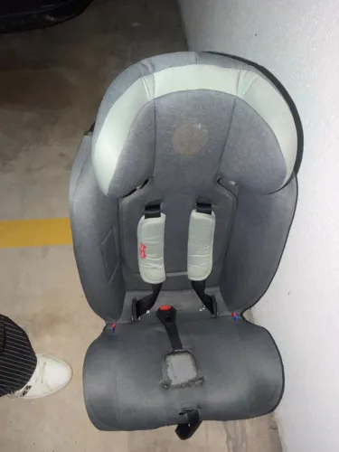 Cadeira infantil para carro - usada