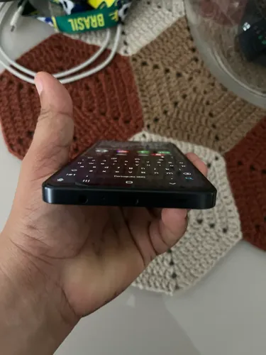 Vendo um A07 Samsung menos de 1 mês de uso.