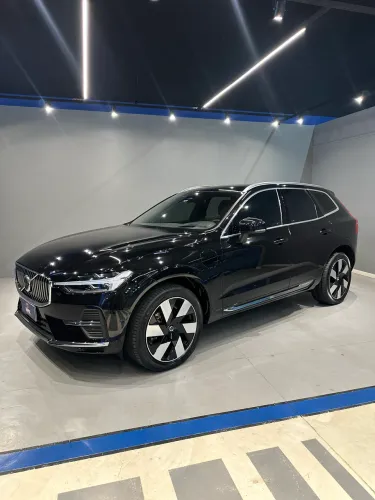 Volvo XC-60 T-8 Ultimate 2.0 AWD (híbrido) 2024