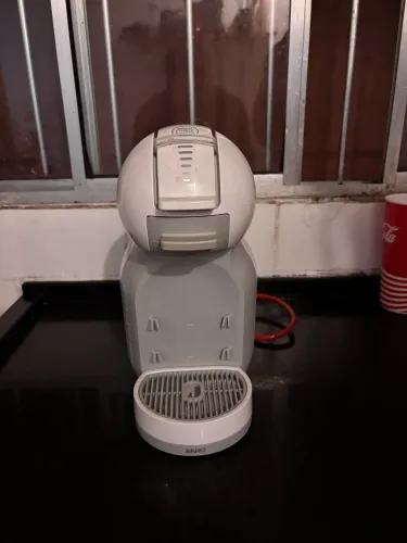 Cafeteira Dolce Gusto Nestlé 