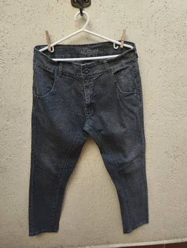 Calça jeans preta Zoomp em ótimo estado.