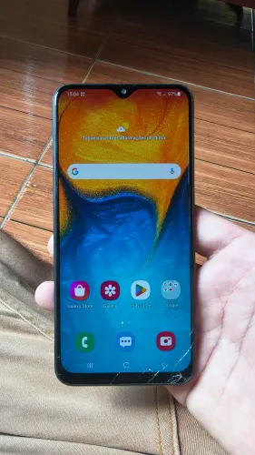 Samsung A20