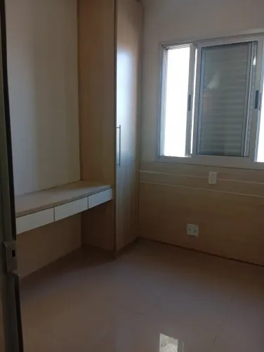 alugo imóvel de 81 metros quadrados contendo 3 quartos em Setor Sudoeste - Goiânia - GO