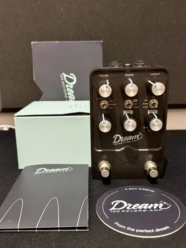 Pedal UAD Dream '65 Reverb Amplifier Fender '65 Deluxe Reverb