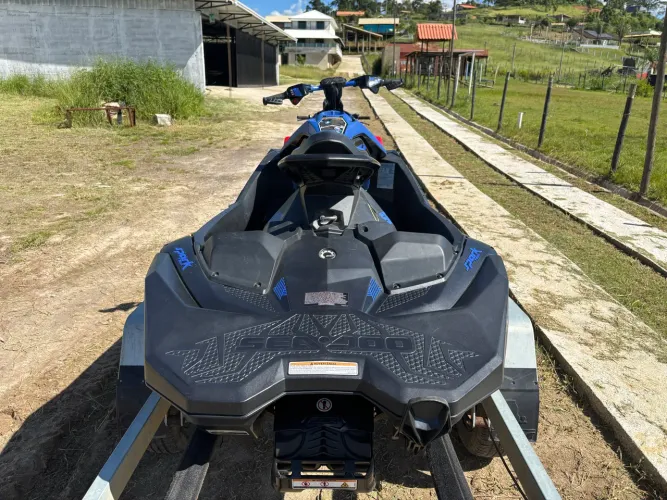 Jet ski spark trixx 2022