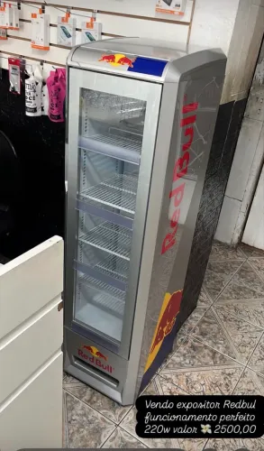 Vendo Expositor Vertical Red Bull - Impecável!