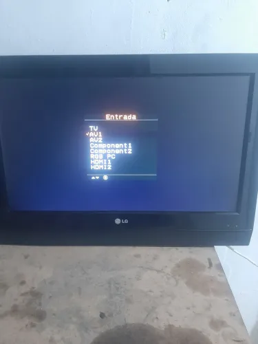 Tv lg 30 polegadas funcionando sem defeitos