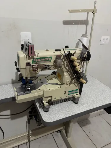 Vendo máquina Galoneira eletroeletrônica modelo Yamato.
