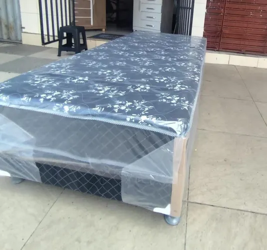 Cama de solteiro box