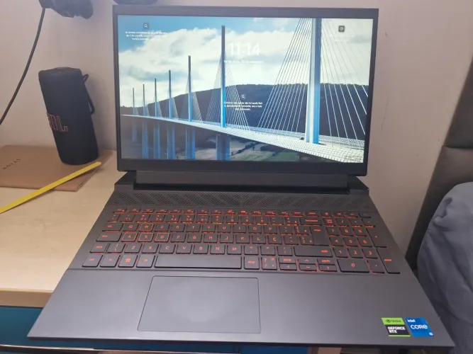 Dell G15 5530