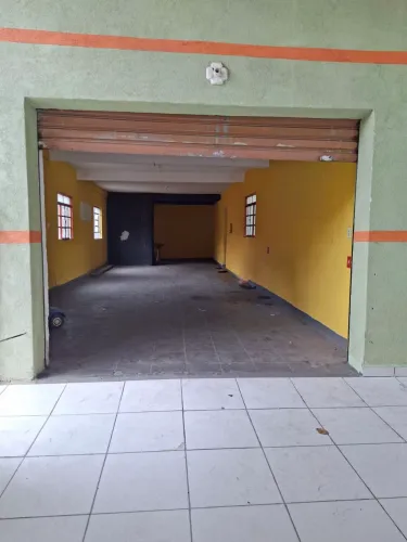 Loja na Rua Sebastião de Andrade, 336 110 m²