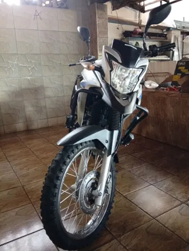 HONDA XRE 190 2018 - MANUAL + CHAVE RESERVA