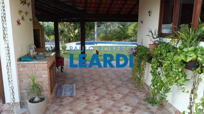 CASA EM CONDOMÍNIO - VILA VELHA - SP