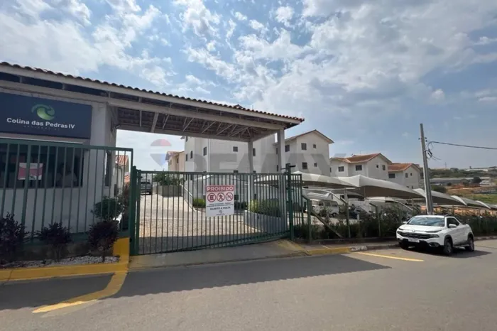Apartamento mobiliado para locação no Residencial Colina das Pedras IV Bairro Verava Bra