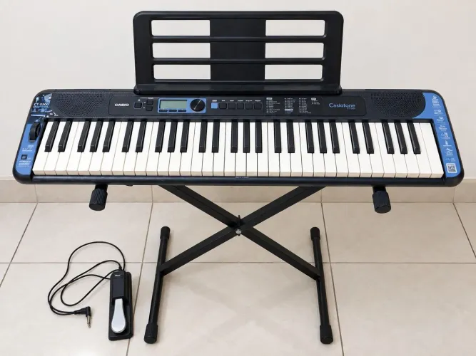 Teclado Casio CT-S300 Seminovo + Pedal Sustain + Suporte + Fonte | Pronto para uso