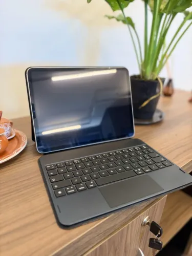 Ipad Air M1 | Extremamente rápido | Potente | Vai com teclado e caneta