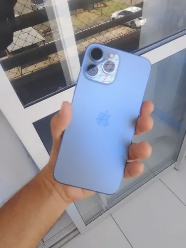 iPhone 13 pro max - Azul (quase sem marcas de uso)