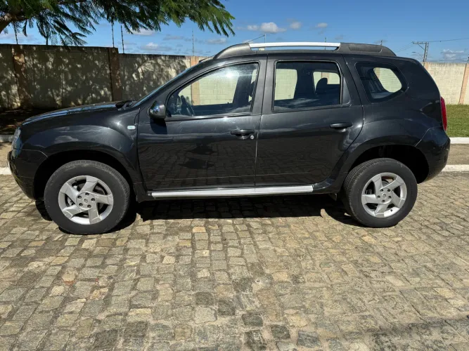 Renault Duster Dynamique 2.0 Hi-flex 16V Aut. 2015